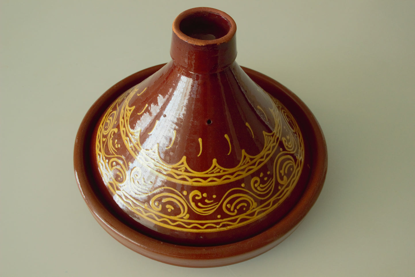 Suhaila – Sierlijke tajine met gouden details