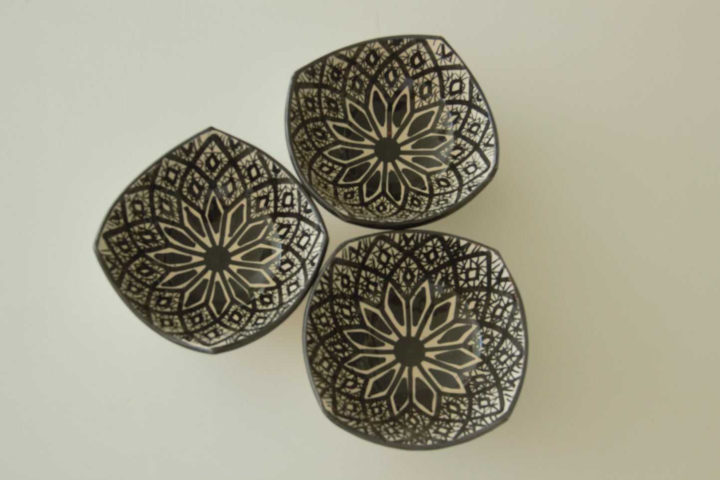 Yasmin – Set van 3 handgemaakte schaaltjes