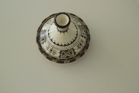 Aaliyah zwart –  Tajine